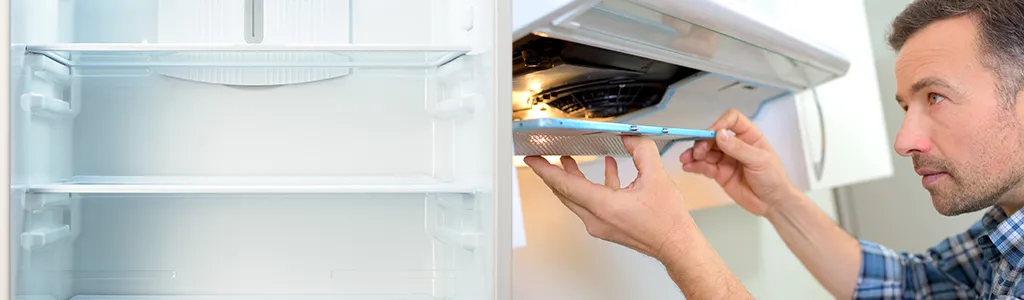 clean fridge shelves and extractor fan